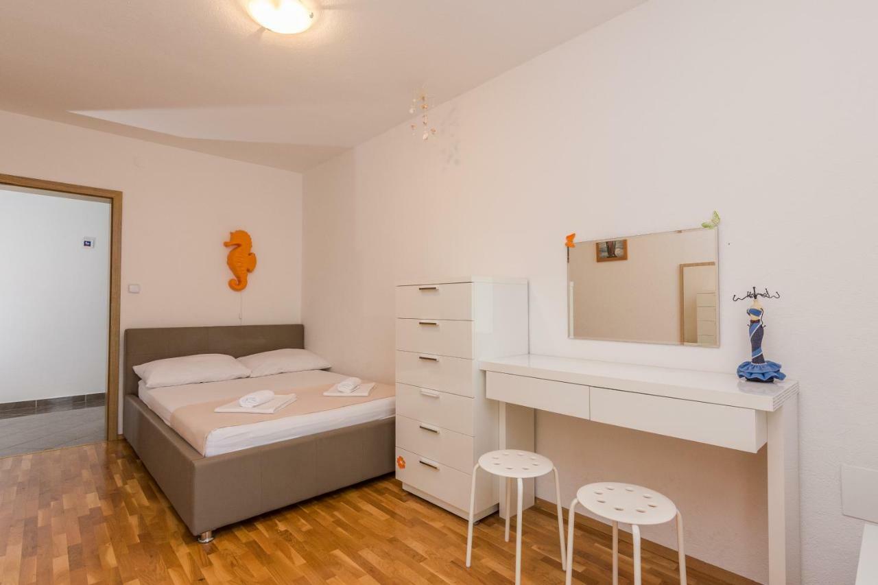 סאלי Apartment Natalie Sea View With 3 Bedrooms And Everything Is Air-Conditioned מראה חיצוני תמונה