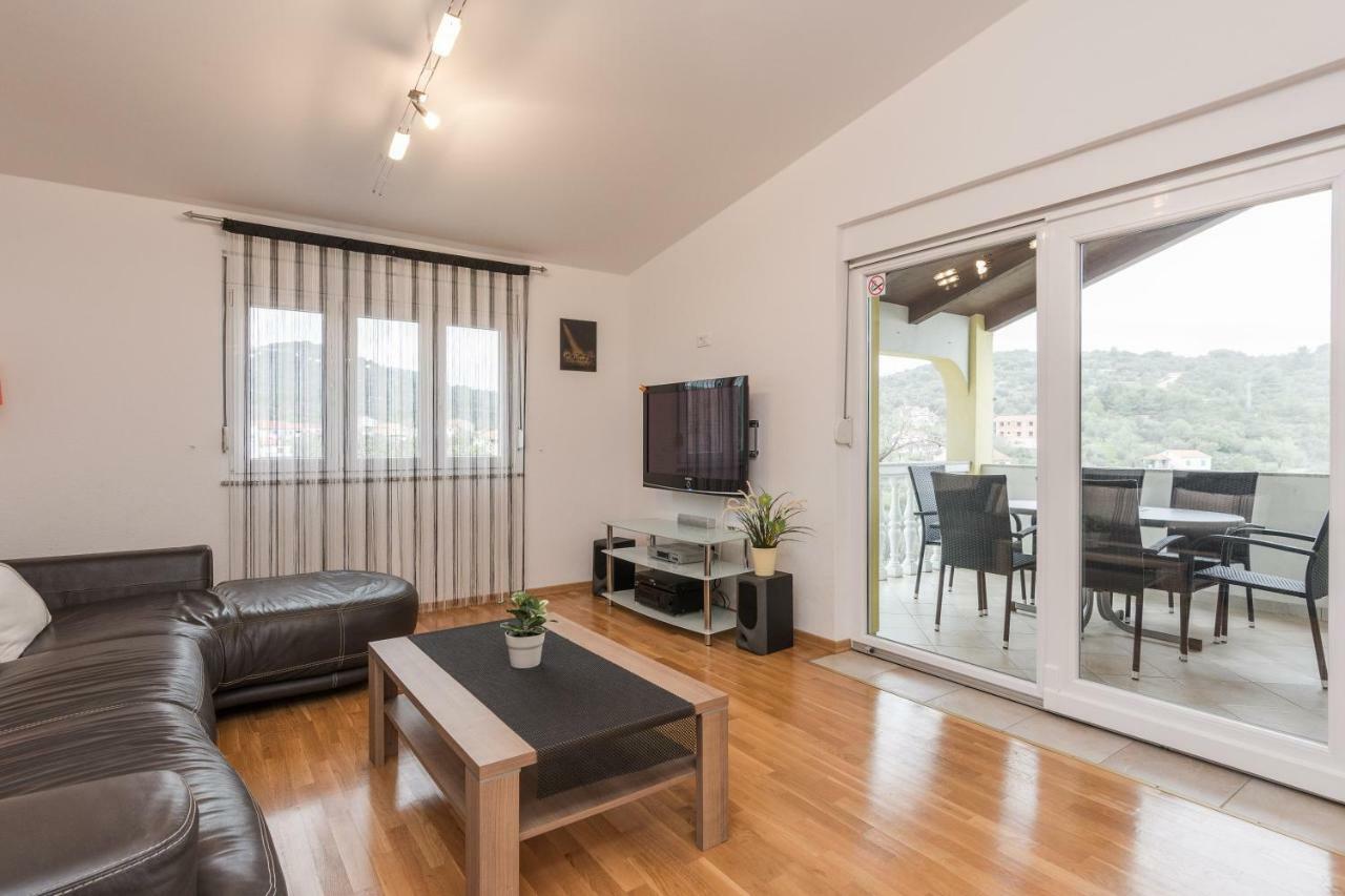 סאלי Apartment Natalie Sea View With 3 Bedrooms And Everything Is Air-Conditioned מראה חיצוני תמונה