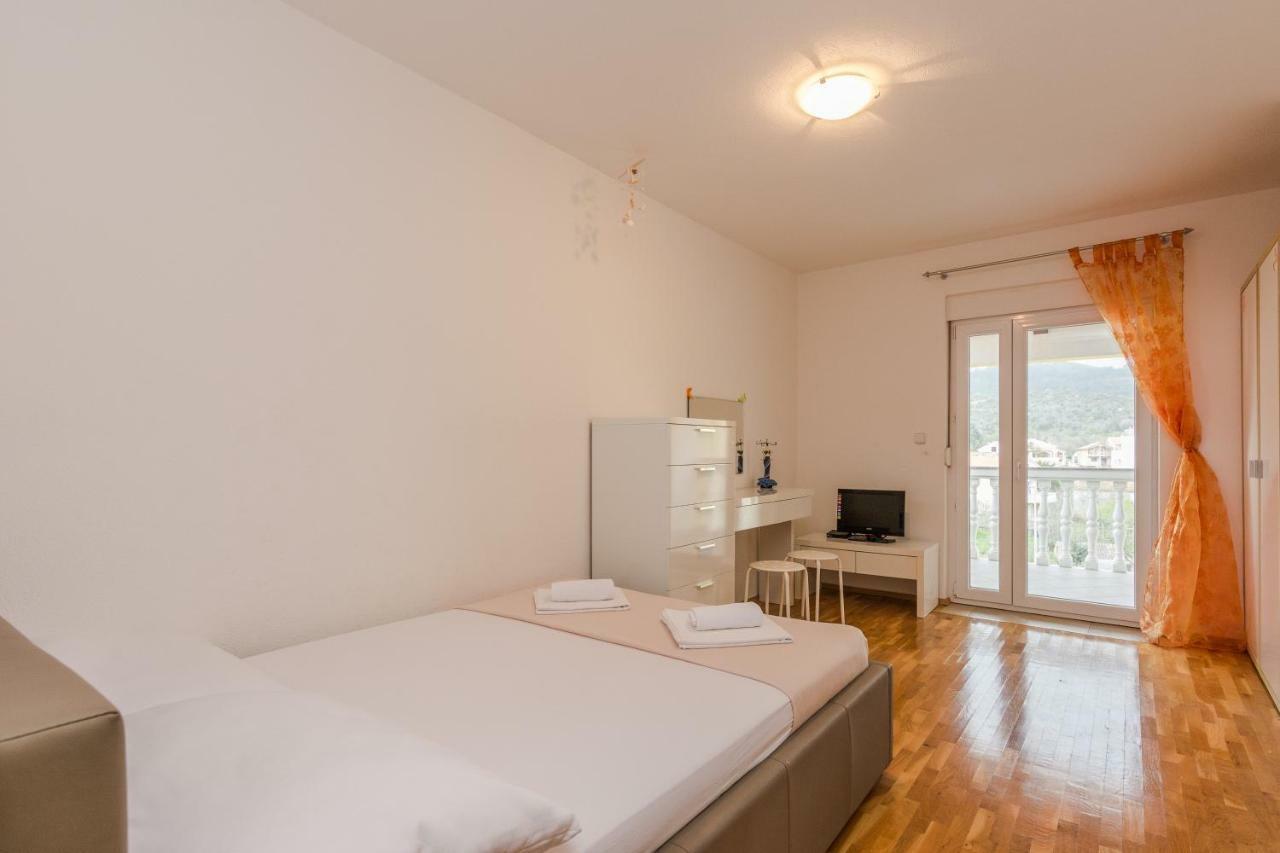 סאלי Apartment Natalie Sea View With 3 Bedrooms And Everything Is Air-Conditioned מראה חיצוני תמונה