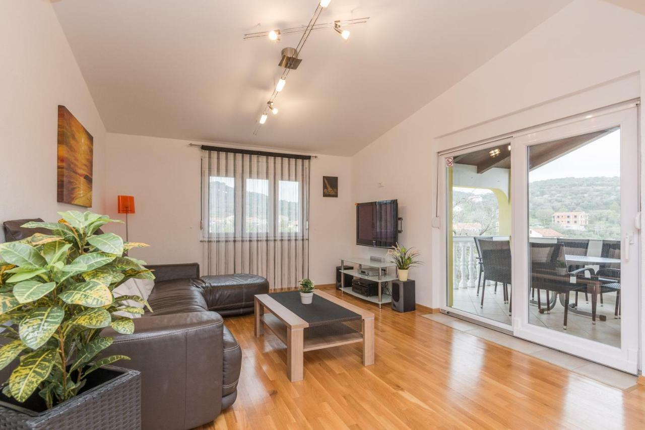 סאלי Apartment Natalie Sea View With 3 Bedrooms And Everything Is Air-Conditioned מראה חיצוני תמונה