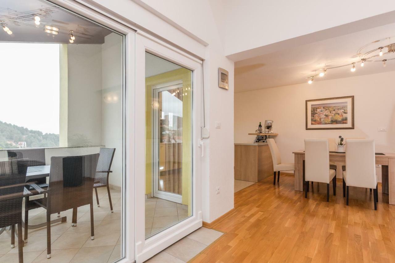 סאלי Apartment Natalie Sea View With 3 Bedrooms And Everything Is Air-Conditioned מראה חיצוני תמונה