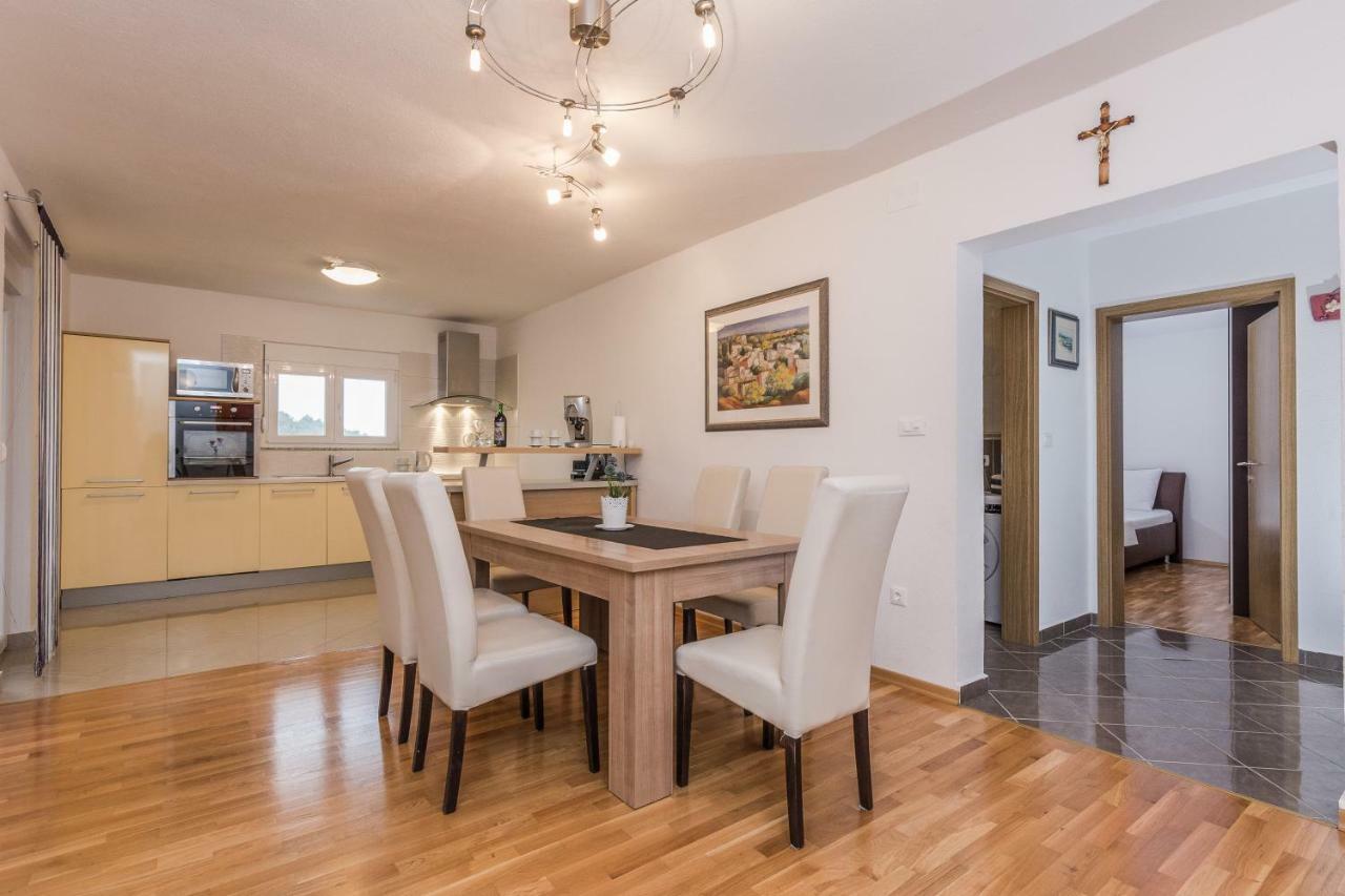 סאלי Apartment Natalie Sea View With 3 Bedrooms And Everything Is Air-Conditioned מראה חיצוני תמונה